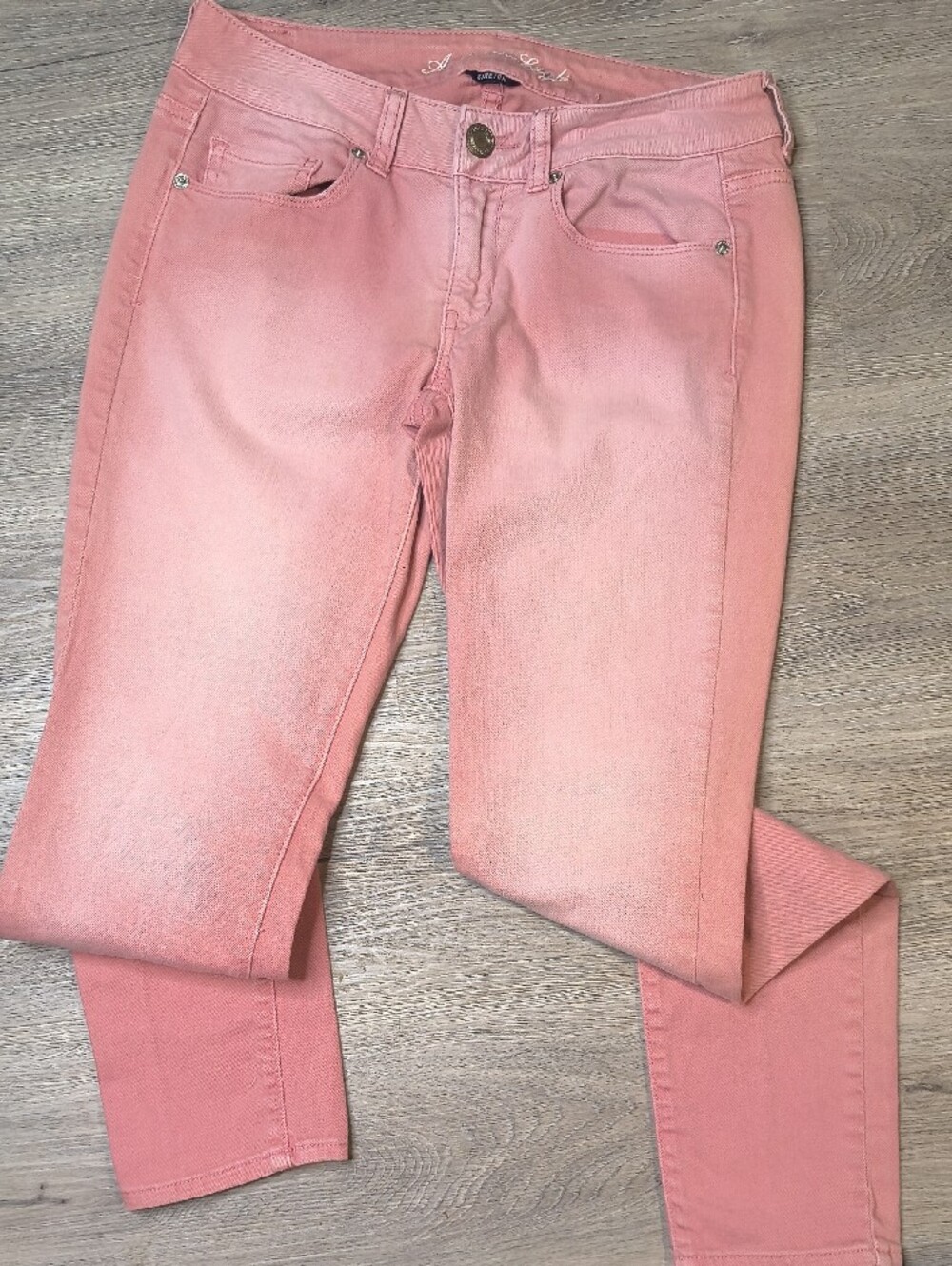 S1186 Low Rise Skinny Fit w/31" Inseam American Eagle Women's Size 6 Jeans